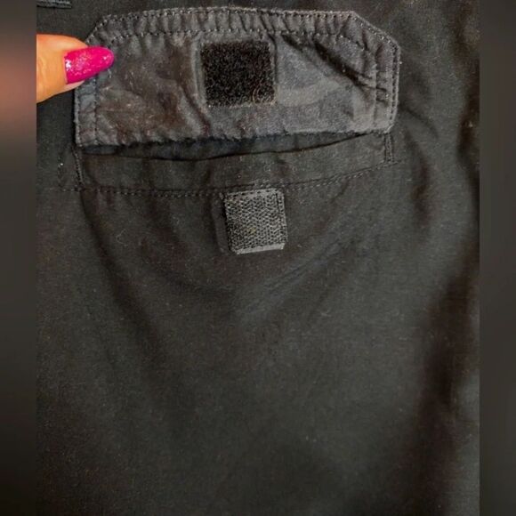 Burnside Black Cargo Shorts size Waist 34 - Picture 4 of 16